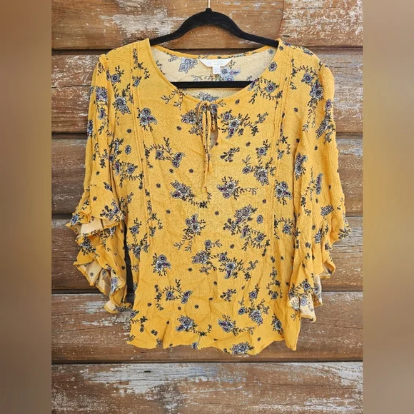 Lauren Conrad Mustard Yellow Floral Crinkle Flutter Ruffle Bell Sleeve Top Tie - Picture 1 of 10